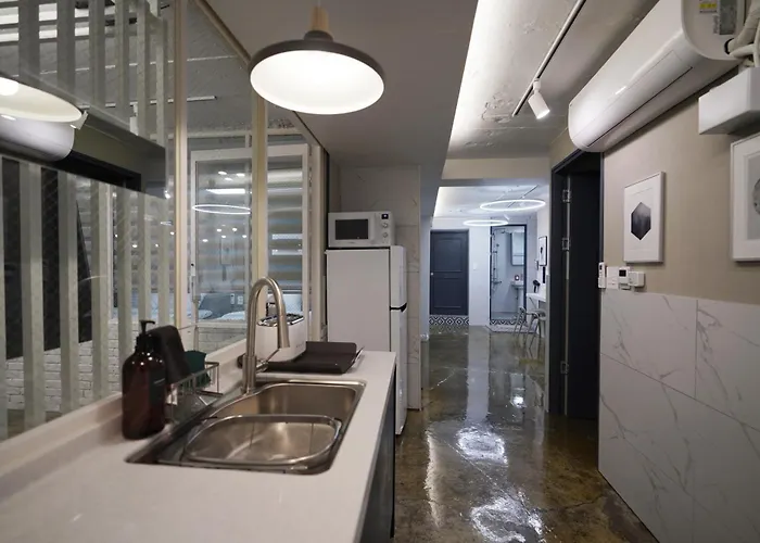 1-floor 3min Hongdae-st 4br 2bath Free Storage