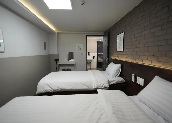 Apartamento 1-floor 3min Hongdae-st 4br 2bath Free Storage *
