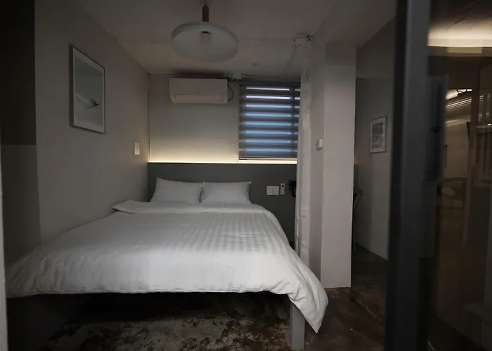 1-floor 3min Hongdae-st 4br 2bath Free Storage *