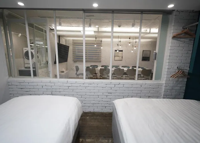 1-floor 3min Hongdae-st 4br 2bath Free Storage *